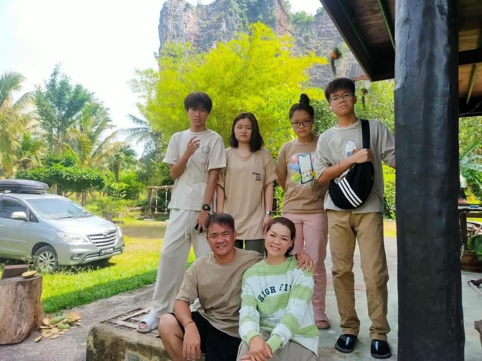 โฮมสเตย์บ้านนายสิงโตเขาคูหา Ban Khu Ha Nai Kültér fotó